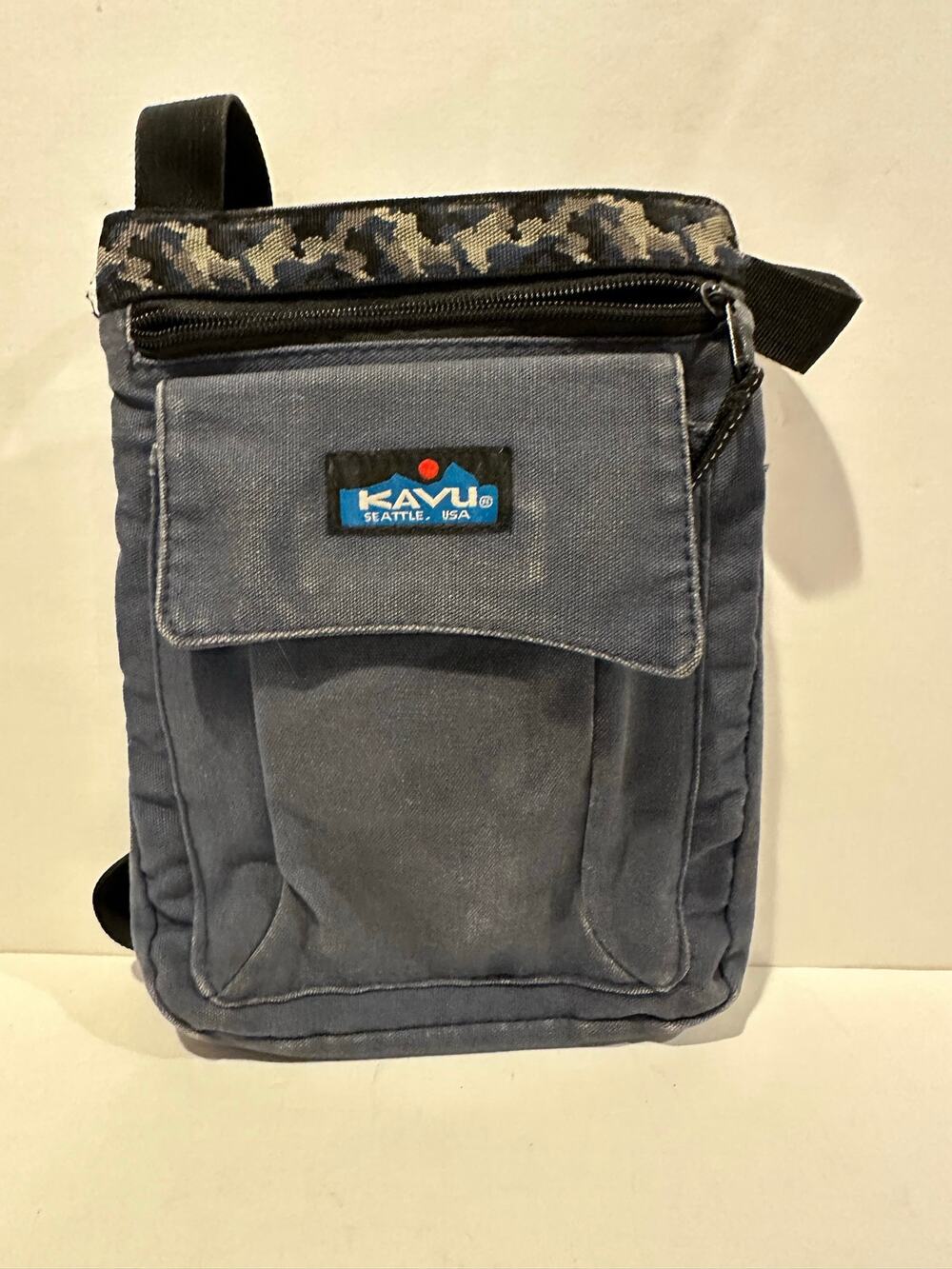 Kavu purse
